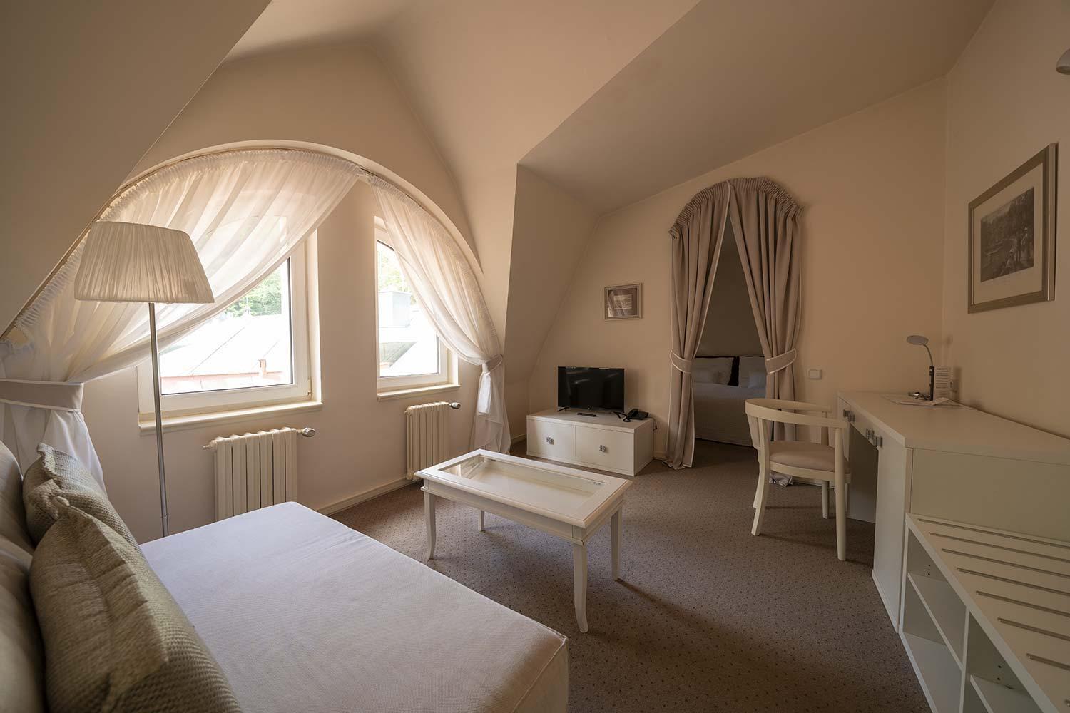 Hotel Embassy Karlovy Vary Dış mekan fotoğraf