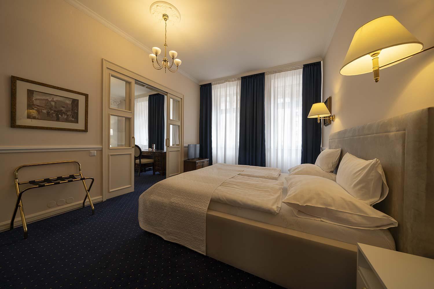 Hotel Embassy Karlovy Vary Dış mekan fotoğraf