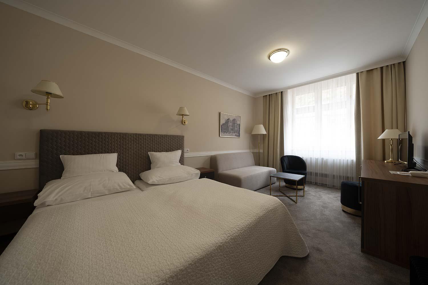 Hotel Embassy Karlovy Vary Dış mekan fotoğraf