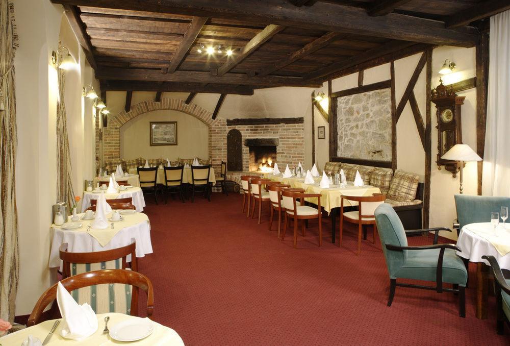 Hotel Embassy Karlovy Vary Dış mekan fotoğraf